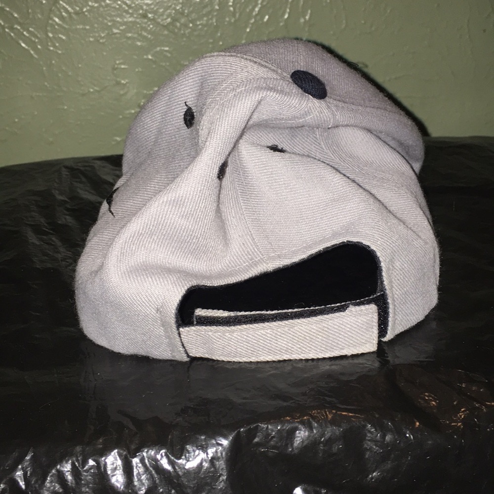 Nike cap - Picture 3 of 3